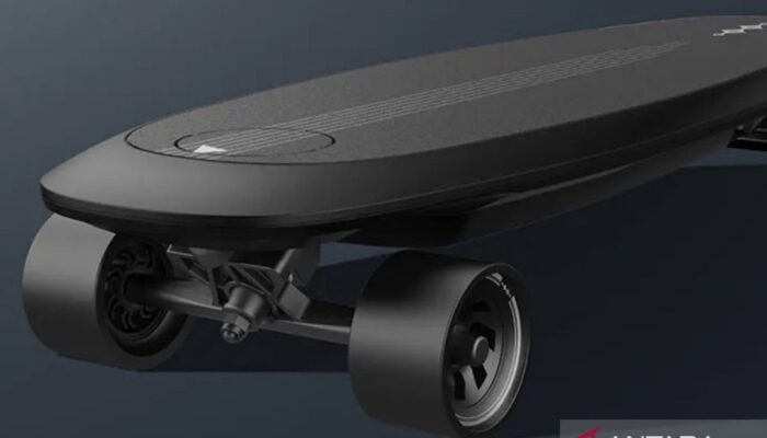 Fang Cheng Bao tawarkan paduan SUV Ti7 dengan papan luncur elektrik